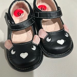 Maggie & Zoe shoes T6